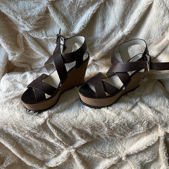 Michael Kors Platforms - Picture 1 of 3